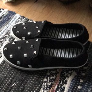 Black studded slip on canvases sneakers